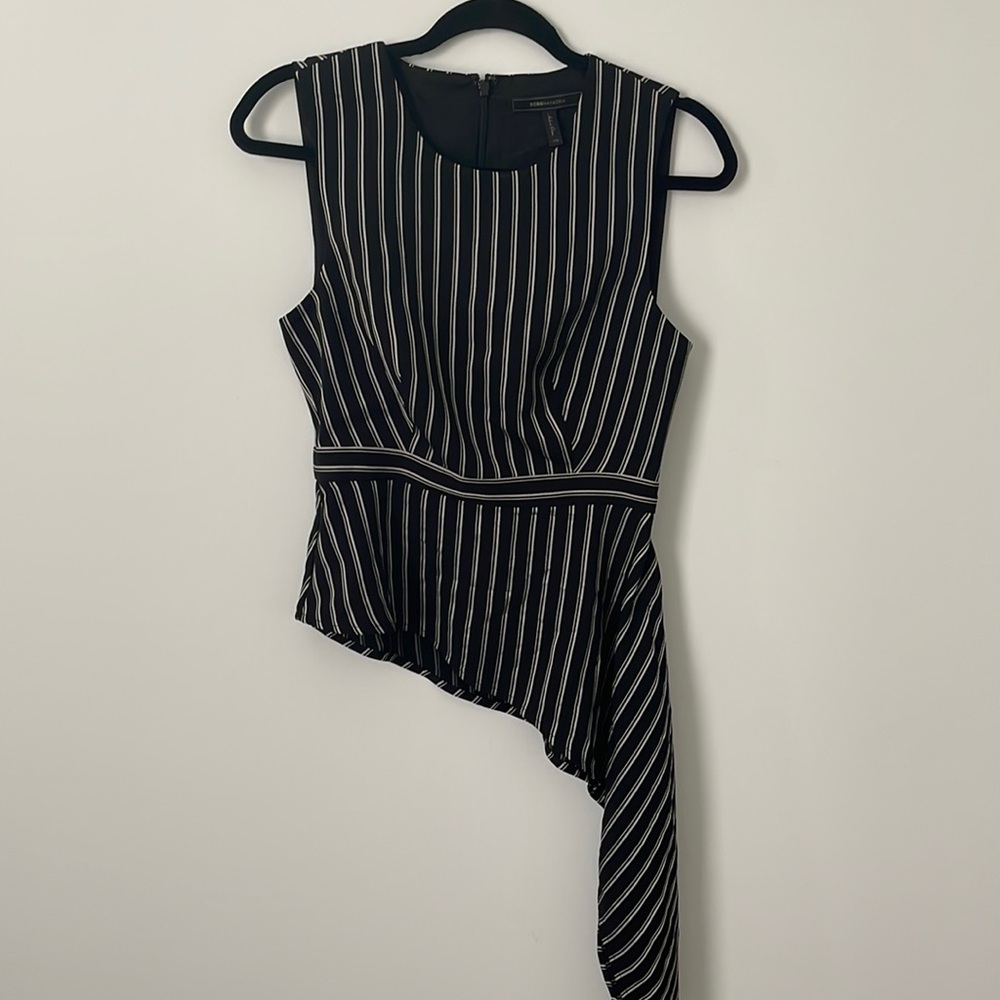 BCBG top